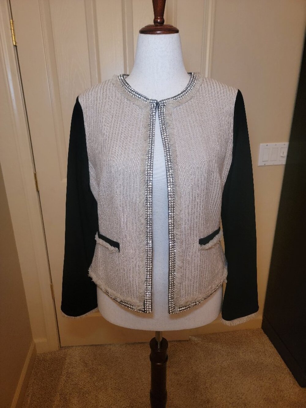 EUC! Chico’s Black Label Size 1 (8-10) Rhinestone Fringe Jacket Champagne/Black